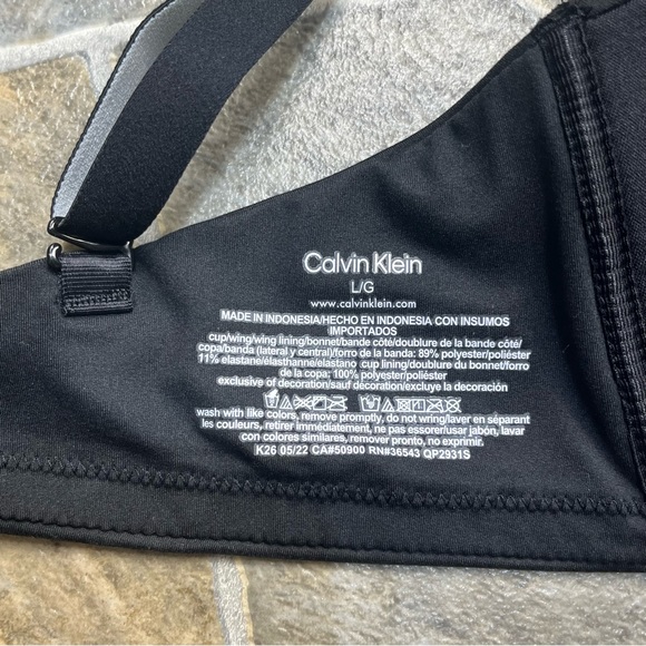 Calvin Klein Wireless Bra - Picture 5 of 9